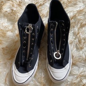 Brand:DKNY color:Black Size:9.5